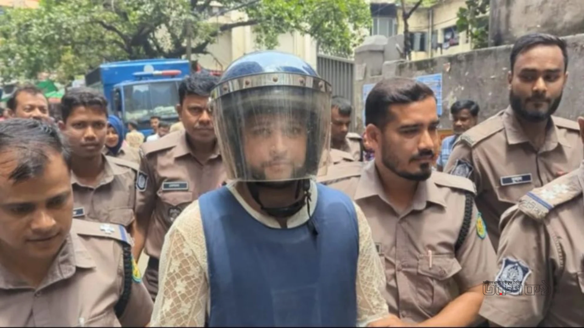 ওয়ারী থানার প্রতারণা মামলায় গ্রেপ্তার দেখানো হলো কনটেন্ট ক্রিয়েটর তৌহিদ আফ্রিদিকে