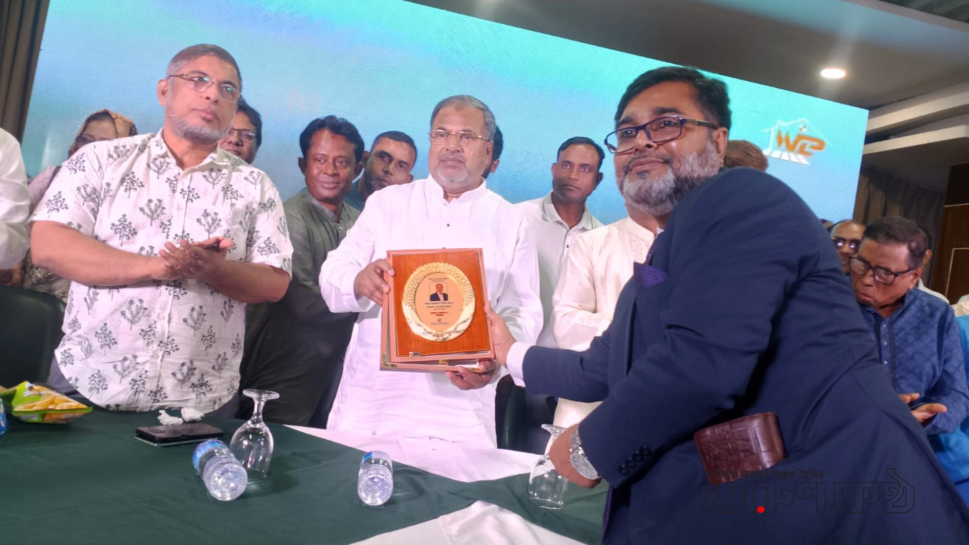 এমপি আনুকে নাগরিক সংবর্ধনা