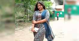 নজর কেড়েছেন মম