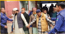 নড়াইলে গোপন বৈঠকের সময় জামায়াতের ১১ নেতাকর্মী গ্রেফতার নড়াইলে গোপন বৈঠকের সময় জামায়াতের ১১ নেতাকর্মী গ্রেফতার