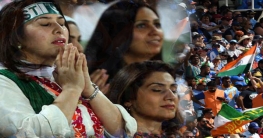 পাকিস্তানের পতাকা গায়ে জড়িয়ে গ্যালারিতে ভারত