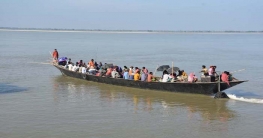 ফেরি বন্ধ, ১০ গ্রামের মানুষের নৌকাই ভরসা  রাজবাড়ী-পাবনার নাজিরগঞ্
