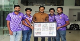 দেশে ফিরেছেন সাকিব
