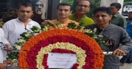 বঙ্গবন্ধুর প্রতি শ্রদ্ধা জানালেন সিবিএফএর সাধারণ সম্পাদক শহীদুল