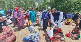 ভূঞাপুরে বন্যার্তদের মাঝে আইজিপি’র ত্রাণ বিতরণ