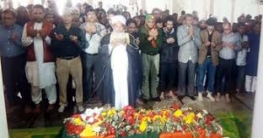 বুদ্ধিজীবী কবরস্থানের উদ্দেশে বুলবুলের মরদেহ