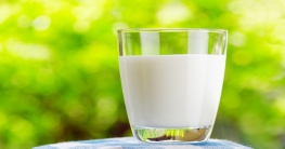 এক পেয়ালা দুধ পান করলেন রাসূলের সত্তরজন সাহাবী