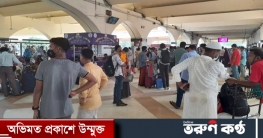 ভোর থেকেই কমলাপুরে যাত্রীর চাপ ভোর থেকেই কমলাপুরে যাত্রীর চাপ