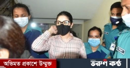 আদালতে হাজিরা দিলেন পরীমনি আদালতে হাজিরা দিলেন পরীমনি