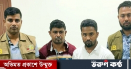 হালিশহরে মাইক্রোবাসে ইয়াবা পাচারকালে গ্রেফতার ২