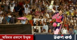 কোহলির পাশে বসে বাটলারের চোখ গেইলের সিংহাসনে
