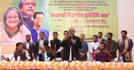 প্রধানমন্ত্রীর স্মার্ট বাংলাদেশের কথা শুনতে রাজশাহীর জনসভায় মানুষ
