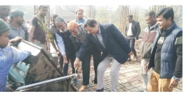 চাঁপাইনবাবগঞ্জে হার্ট ফাউন্ডেশন ভবনের ছাদ ঢালাইয়ের উদ্বোধন