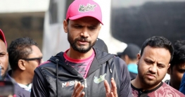 বলে-কয়ে ‘প্রেস কনফারেন্স’ করে বিদায় নিতে চান না মাশরাফী