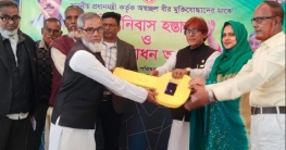 বড়াইগ্রামে অসচ্ছল বীর মুক্তিযোদ্ধাদের #৩৯;বীর নিবাস হস্তান্তর