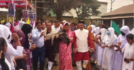 নবীন শিক্ষার্থীদের বরণ করল কালীগঞ্জ মহিলা ডিগ্রী কলেজ 