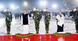 শহীদ মিনারে রাষ্ট্রপতি-প্রধানমন্ত্রীর শ্রদ্ধা