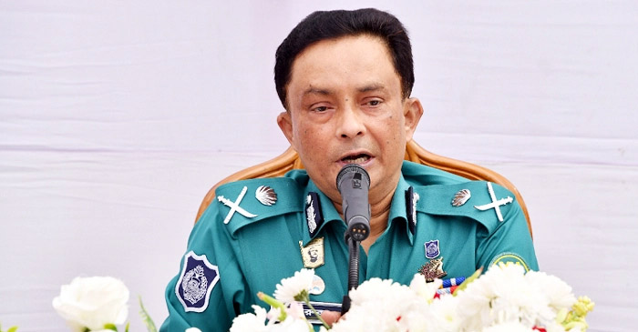 বক্তব্য রাখেন ডিএমপি কমিশনার