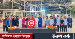 বঙ্গবন্ধুর প্রতিকৃতিতে জবিসাস নেতৃবৃন্দের শ্রদ্ধাঞ্জলি