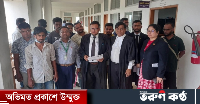 কুমিল্লা নগরীর বারপাড়া এলাকায় কলেজশিক্ষক সাইফুল আলম সুজন হত্যা মামলায় ছয়জনকে মৃত্যুদণ্ড দিয়েছেন আদালত।