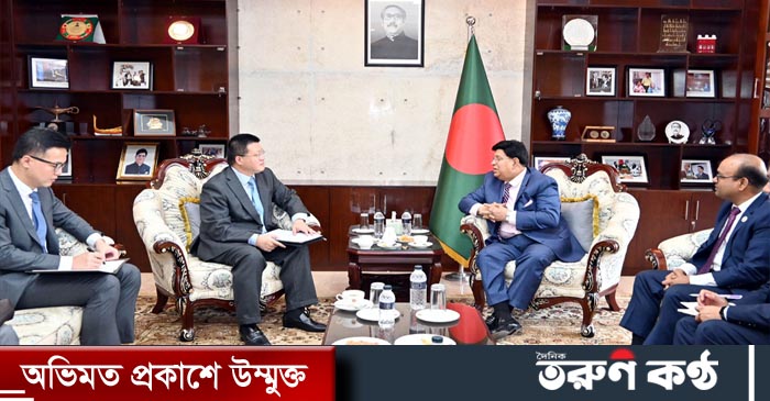 সাম্প্রতিক সময়ে মধ্যপ্রাচ্যে চীনের কূটনৈতিক সাফলতার প্রশংসা করেছেন পররাষ্ট্রমন্ত্রী ড. এ কে আব্দুল মোমেন। একই সঙ্গে তিনি আশা প্রকাশ করেন, বাংলাদেশসহ বিশ্বের বিভিন্ন প্রান্তে চলমান সংকট প্রশমনে গুরত্বপূর্ণ ভূমিকা পালন করবে দেশটি।