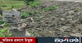২৪হাজার টাকা না দেওয়ায় ঝুঁকিপূর্ণভাবে মিটার স্থাপন!