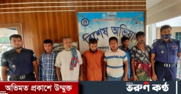 মধ্যরাতে জুয়ার আস্তানায় হানা