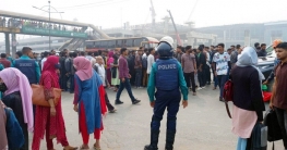 বাসচাপায় নাদিয়ার মৃত্যু: কাওলায় সড়ক অবরোধ শিক্ষার্থীদের