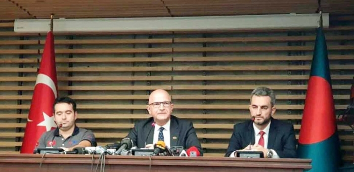 সংবাদ সম্মেলনে বক্তব্য রাখেন ঢাকায় নিযুক্ত তুরস্কের রাষ্ট্রদূত/ছবি: সংগৃহীত