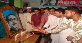 টঙ্গীতে বঙ্গবন্ধুর প্রতিকৃতিতে যুবলীগ নেতার পুষ্পস্তক অর্পণ