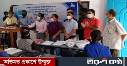 মাননীয় মেয়রের নির্দেশে শিক্ষাপ্রতিষ্ঠানসমূহে মাস্ক বিতরণ