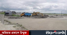 মুহুরী নদীর ভাঙনে বিলীন হচ্ছে ঘরবাড়ি