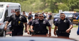 এক ঘণ্টা আগে পৌঁছে কিছুই করেনি যুক্তরাষ্ট্রের পুলিশ