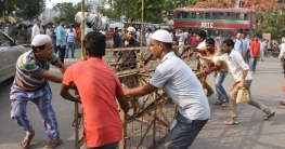 গুলিস্থানে হকারদের অবরোধ