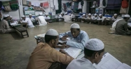 সামাজিক মাধ্যমে সক্রিয় ৬৫ শতাংশ মাদ্রাসা শিক্ষার্থী