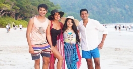প্রিয়াঙ্কা চোপড়ার সাথে খোলামেলা জায়রা ভাইরাল!