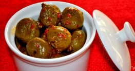 জলপাইয়ের টক-ঝাল আচার