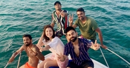 সতীর্থদের সঙ্গে সমুদ্র ভ্রমণে কোহলি দম্পতি