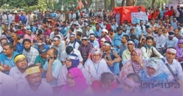 দাবি পূরণ না হওয়া পর্যন্ত কর্মবিরতি চালিয়ে যাওয়ার ঘোষণা শিক্ষকদের