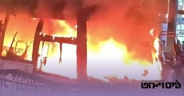 রাতে মিরপুরে ককটেল বিস্ফোরণ, ধানমন্ডিতে বিশ্ববিদ্যালয় বাসে আগুন