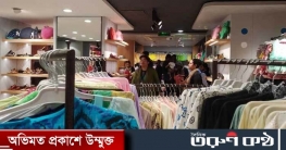 পূজার কেনাকাটায় জমজমাট বিপণিবিতান, পোশাকের দোকানে অফারের ছড়াছড়ি