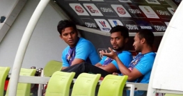 খেলা না হলেই যৌথ চ্যাম্পিয়ন সাকিব-রশিদরা