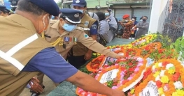 জাতীয় শোক দিবসে পুলিশ সুপার মোস্তাফিজুর রহমানের শ্রদ্ধাঞ্জলি