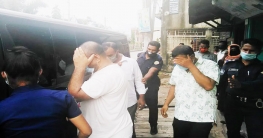 বরগুনায় মাদক সেবন ও জুয়ার আসর থেকে ইউপি চেয়ারম্যান সহ ৩ জনকে আটক বরগুনায় মাদক সেবন ও জুয়ার আসর থেকে ইউপি চেয়ারম্যান সহ ৩ জনকে আটক