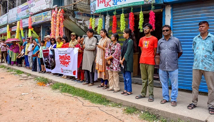 গাইবান্ধায় ছাত্র হত্যার প্রতিবাদে উদীচীর সাংস্কৃতিক সমাবেশ