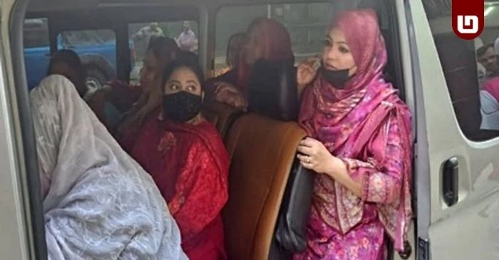 ধানমন্ডিতে ঝটিকা মিছিলে মহিলা আ.লীগের ৭ নেত্রী গ্রেফতার