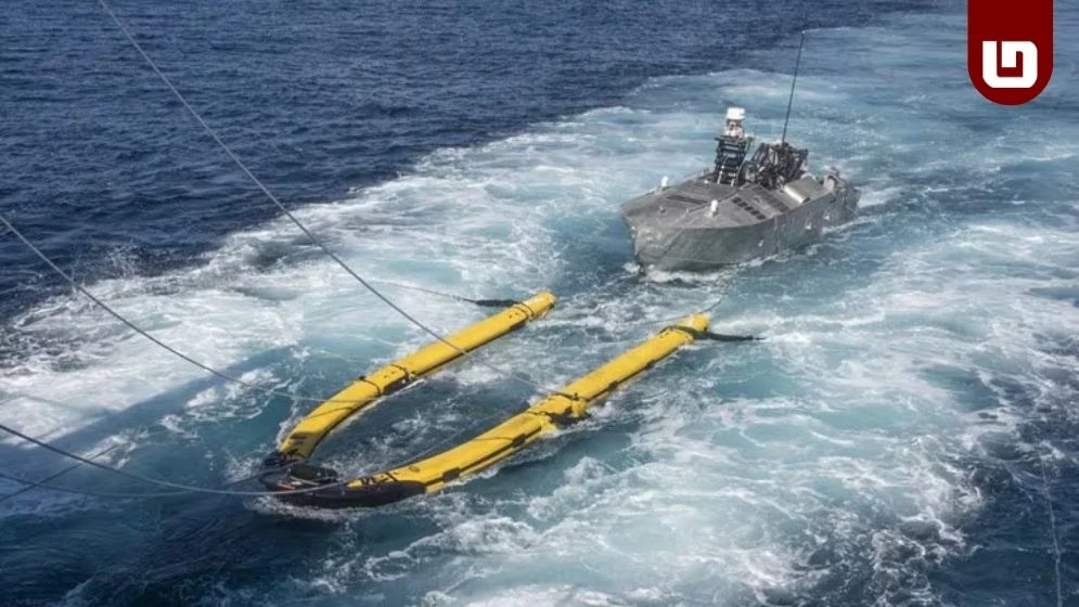 হরমুজ প্রণালিতে মাইন বসাচ্ছে ইরান, সামরিক পরিণতির হুঁশিয়ারি ট্রাম্পের