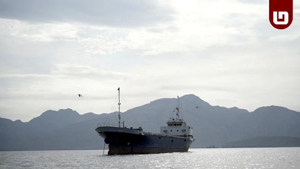 হরমুজ প্রণালিতে ইরানের নতুন প্রস্তাব: ওমান অংশ দিয়ে চলাচলের সুযোগ