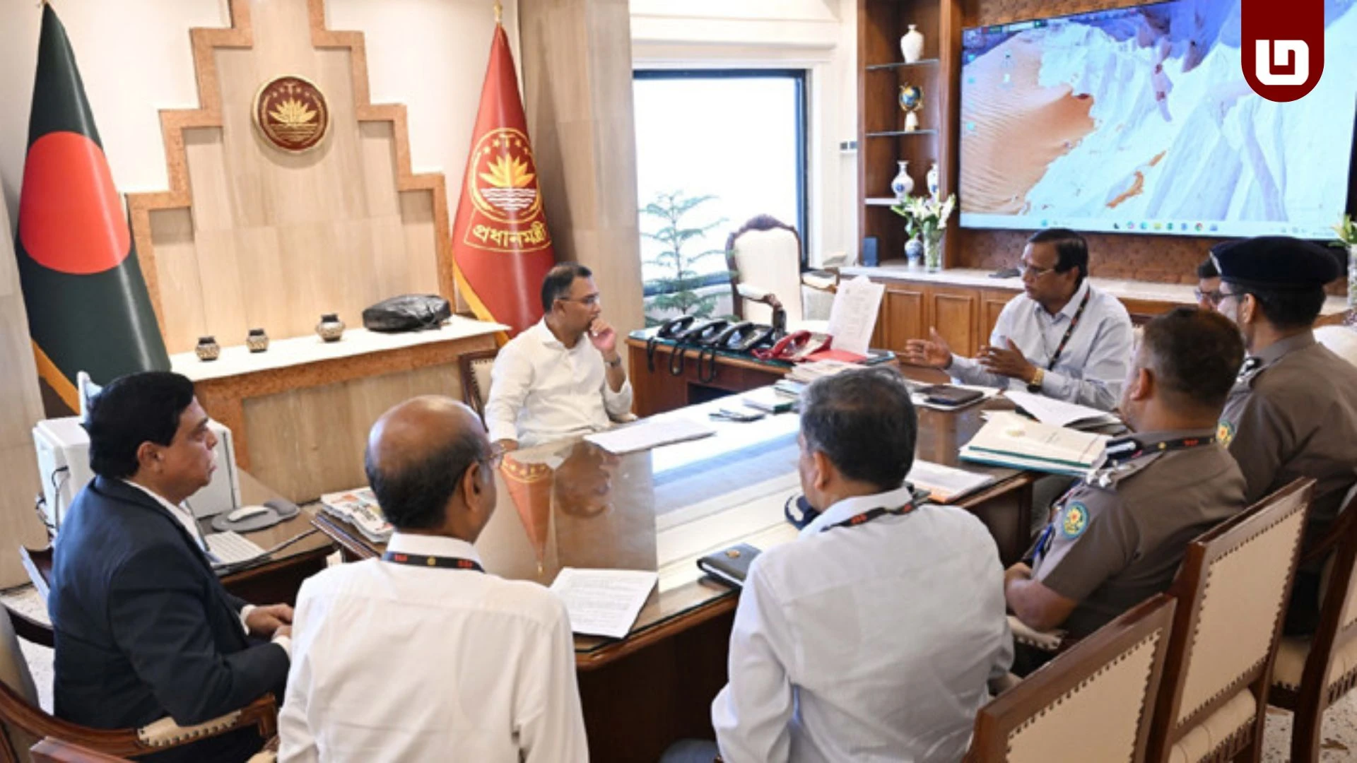 উচ্ছেদকৃত হকারদের পুনর্বাসন ও যানজট নিরসনে প্রধানমন্ত্রী তারেক রহমান