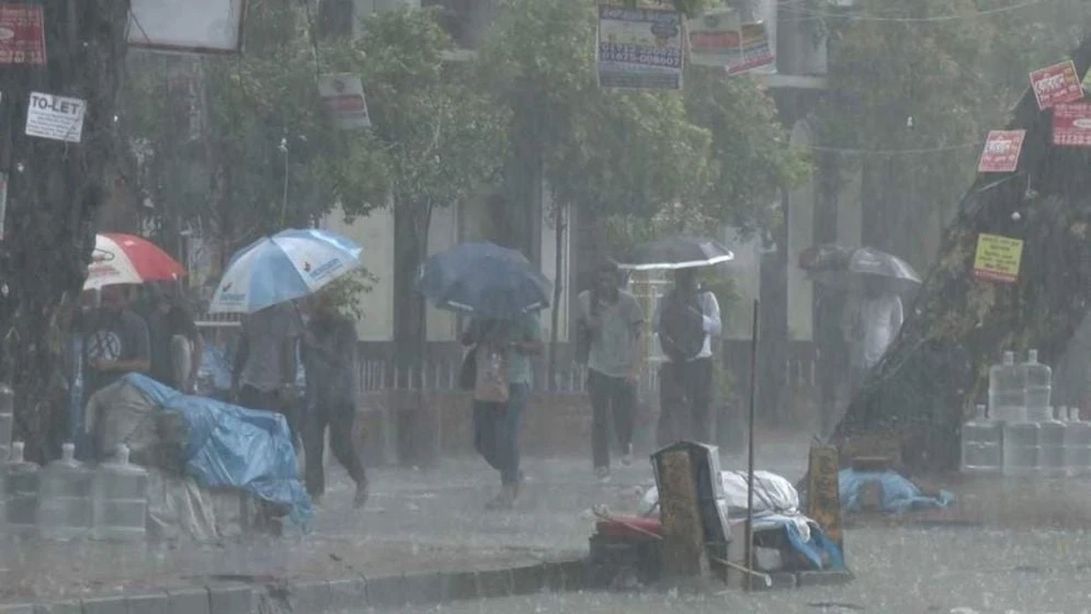 ১১ জেলায় ৬০ কিলোমিটার বেগে ঝোড়ো হাওয়ার পূর্বাভাস